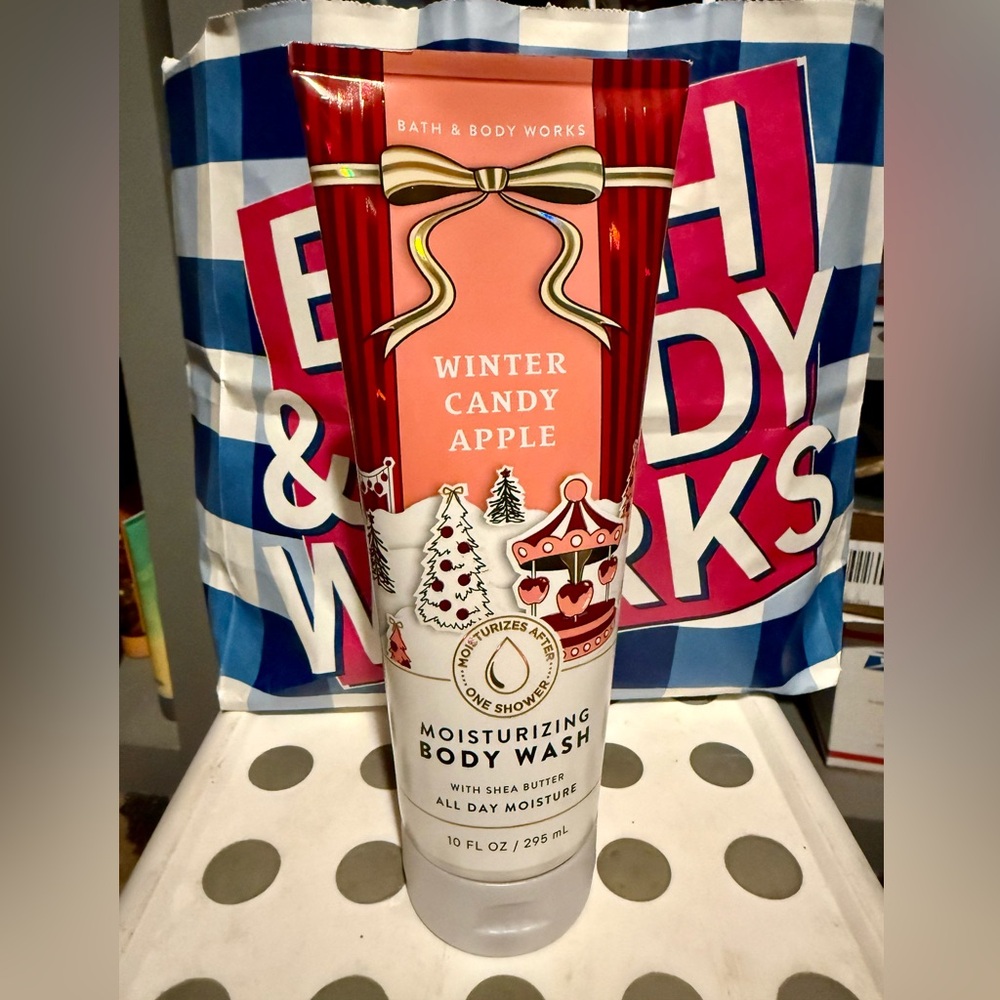 Winter Candy Apple Bath & Body Works Body Wash Shea cocoa butter Brand New
